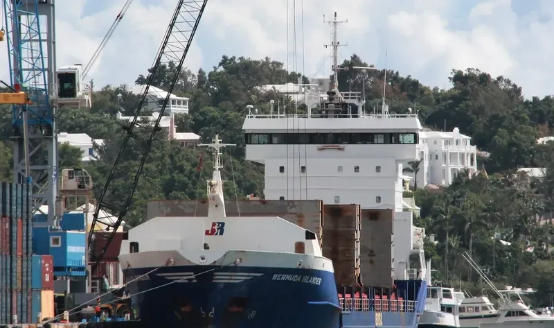 BERMUDA ISLANDER Container Ship IMO 9234434