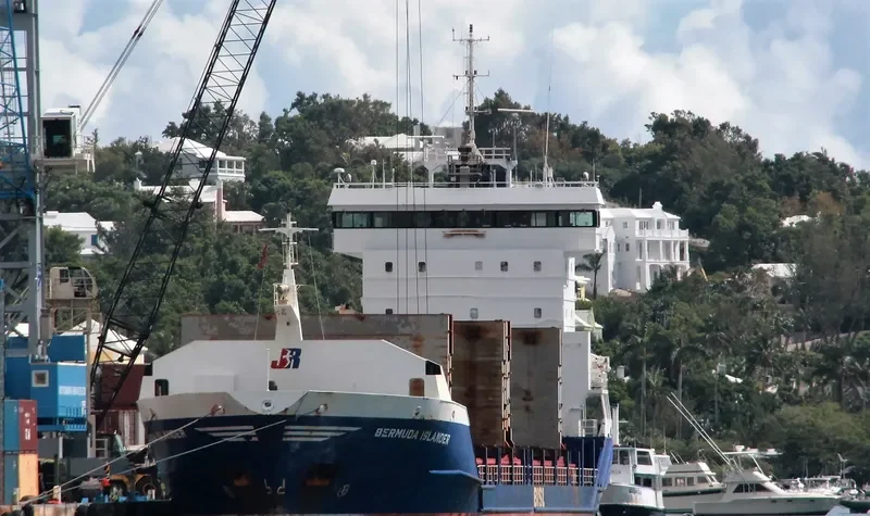 BERMUDA ISLANDER Container Ship IMO 9234434 photo 3