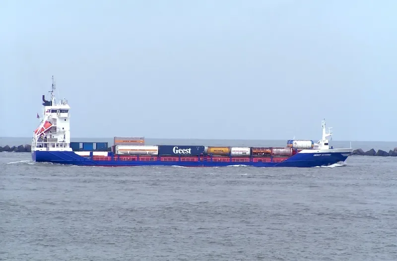 BERMUDA ISLANDER Container Ship IMO 9234434 photo 10