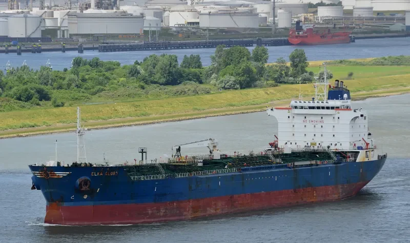 ELKA GLORY Tanker IMO 9234484 photo 2