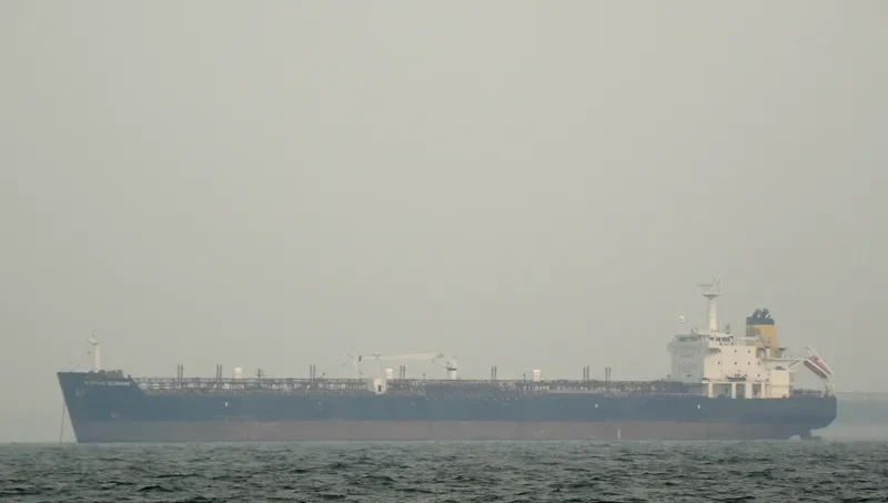 BULL FLORES Tanker IMO 9234680 photo 9