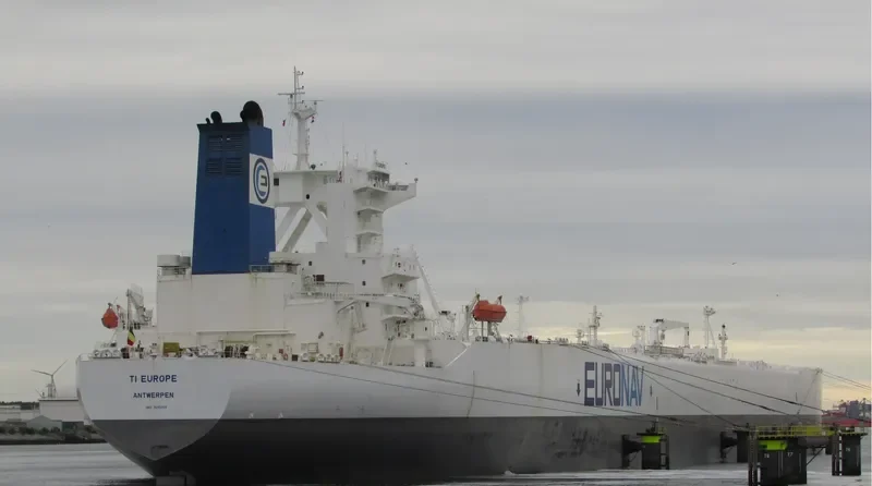 TI EUROPE Tanker IMO 9235268 photo 4