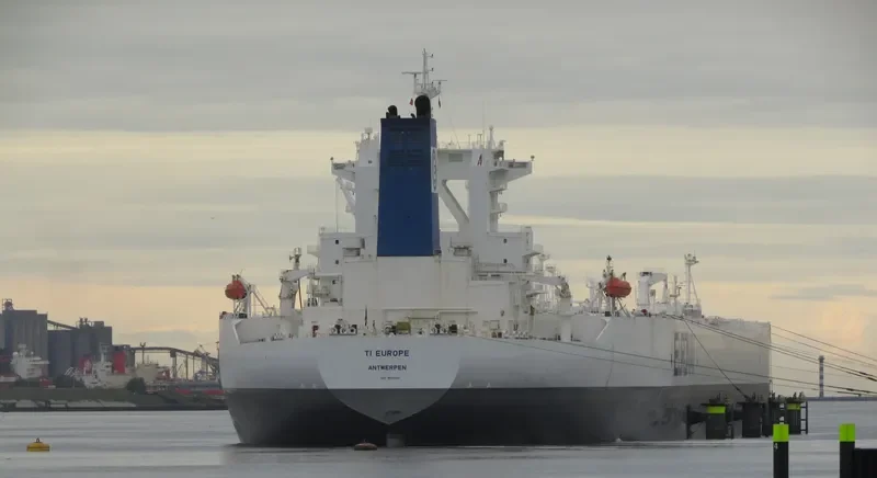 TI EUROPE Tanker IMO 9235268 photo 6
