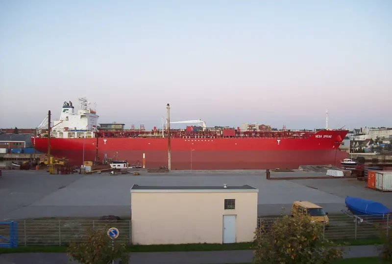 EVERRICH 7 Tanker IMO 9235476 photo 3
