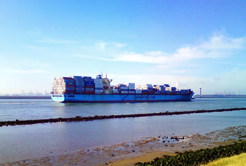 MAERSK GIRONDE Container Ship IMO 9235555 photo 5