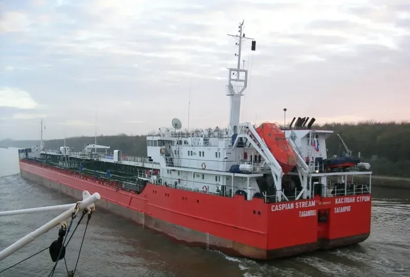 CASPIAN LEADER Tanker IMO 9235684 photo 4