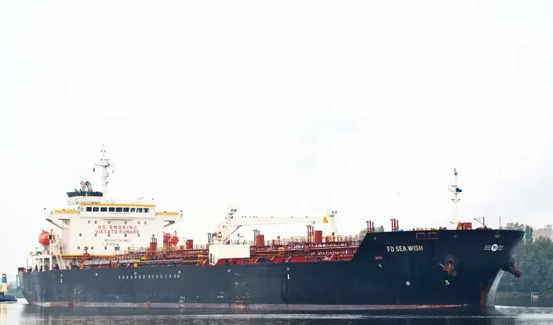 CAESAR Tanker IMO 9235696 photo 5