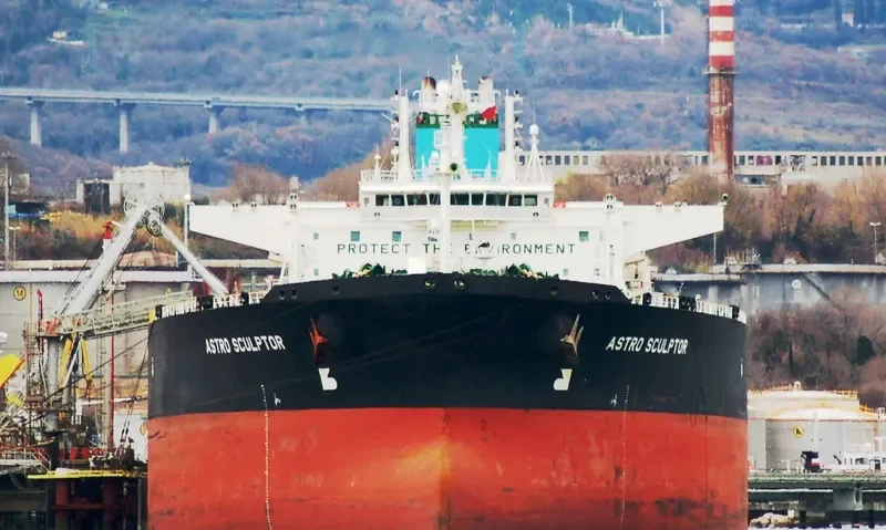 ASTRO SCULPTOR Tanker IMO 9235713 photo 2