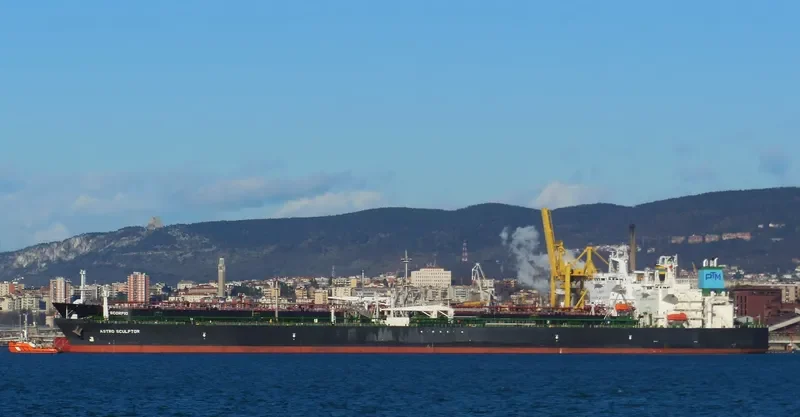 ASTRO SCULPTOR Tanker IMO 9235713 photo 7