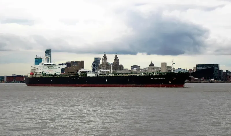 ASTRO SATURN Tanker IMO 9235725 photo 6