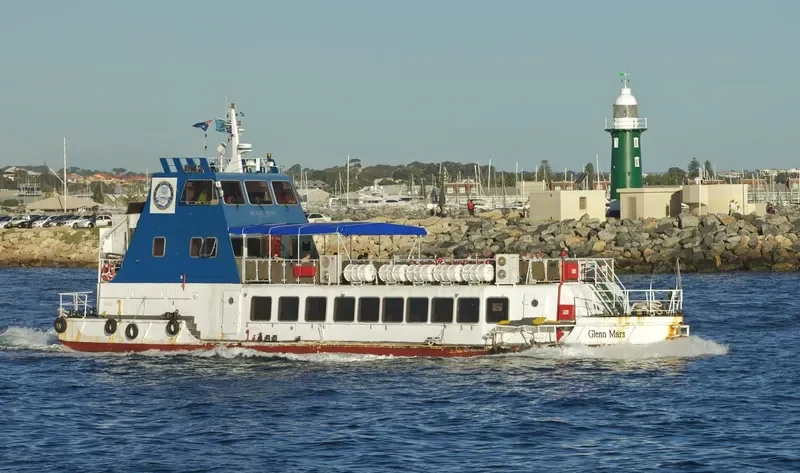 GLENN MARS Passenger Ship IMO 9235787 photo 3