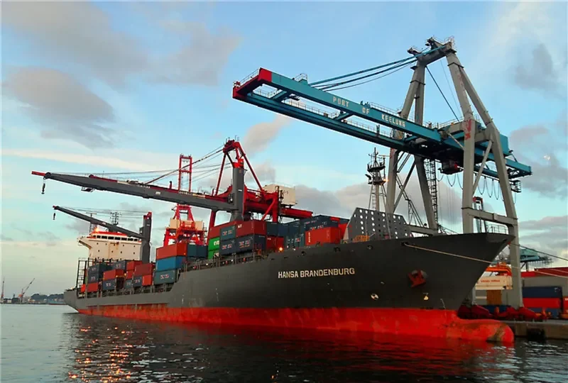 HANSA BRANDENBURG Container Ship IMO 9236236 photo 2