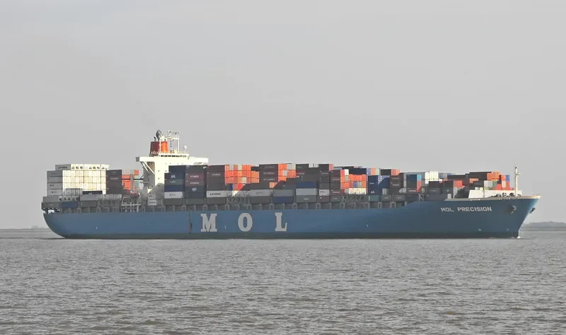 MOL PRECISION Container Ship IMO 9236470 photo 2