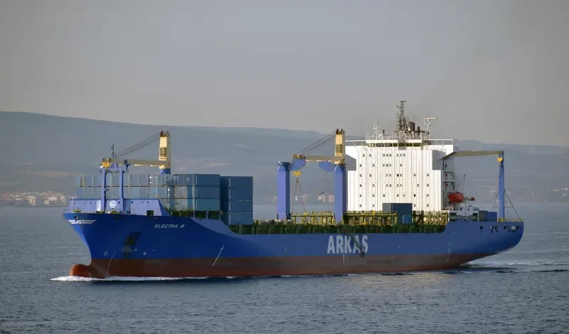 SM MAHI Container Ship IMO 9236511 photo 5