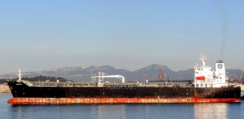 CROWN II Tanker IMO 9236640 photo 2