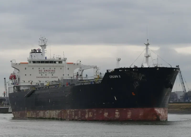 CROWN II Tanker IMO 9236640 photo 7