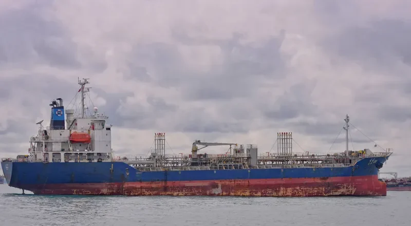 DL JADE Tanker IMO 9236913 photo 7