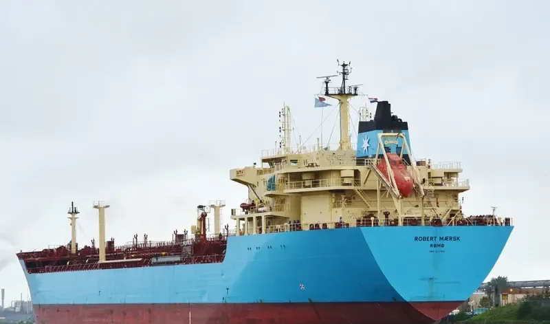 ROBERT MAERSK Tanker IMO 9237008 photo 5