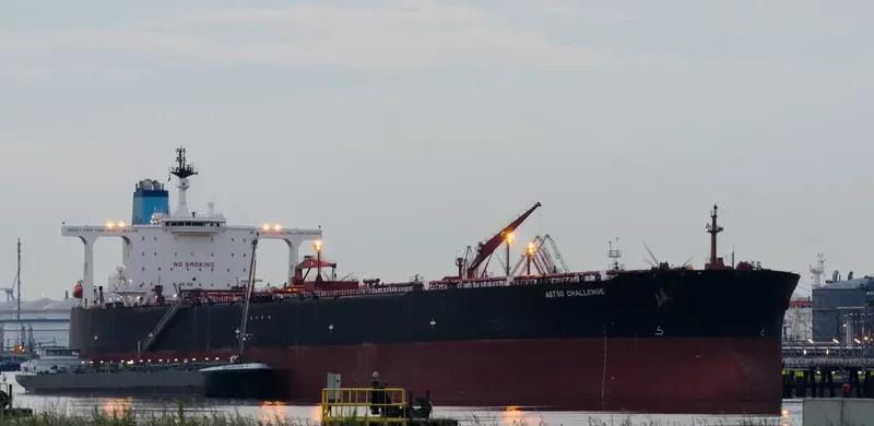 LIGERA Tanker IMO 9237072 photo 3