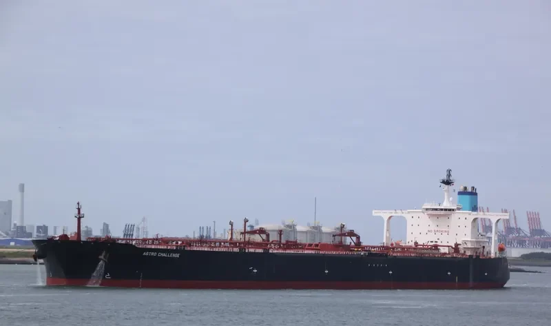 LIGERA Tanker IMO 9237072 photo 5