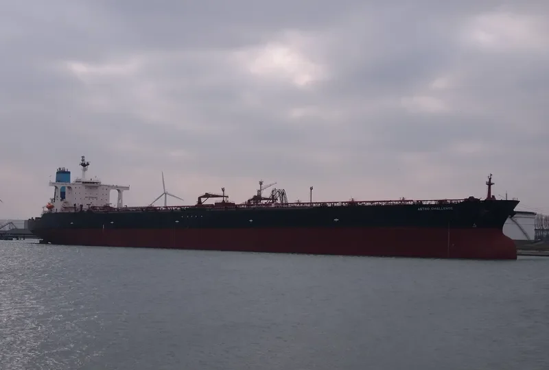 LIGERA Tanker IMO 9237072 photo 8