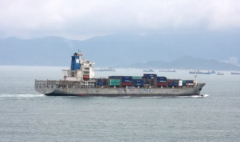 WAN HAI 307 Container Ship IMO 9237096 photo 2