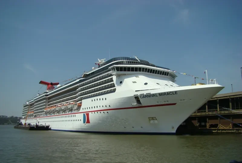 CARNIVAL MIRACLE Passenger Ship IMO 9237357 photo 9