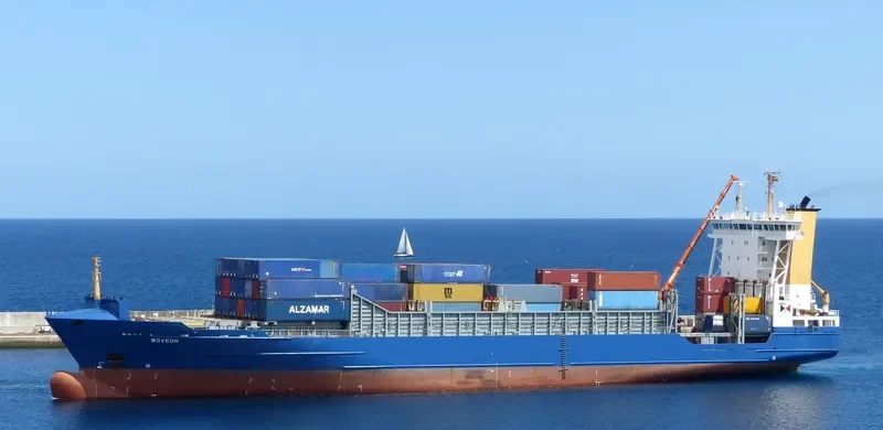 MOVEON Container Ship IMO 9237369 photo 3