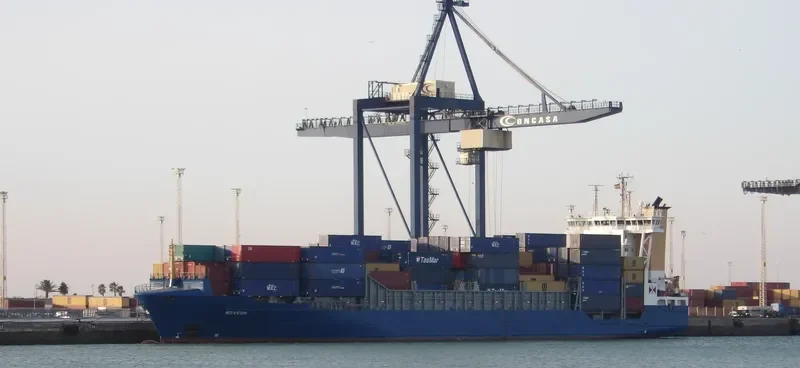 MOVEON Container Ship IMO 9237369 photo 7
