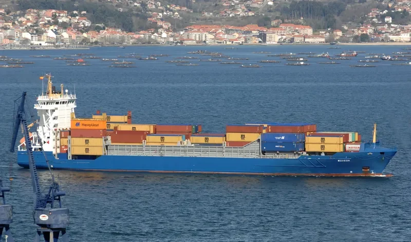 MOVEON Container Ship IMO 9237369 photo 8