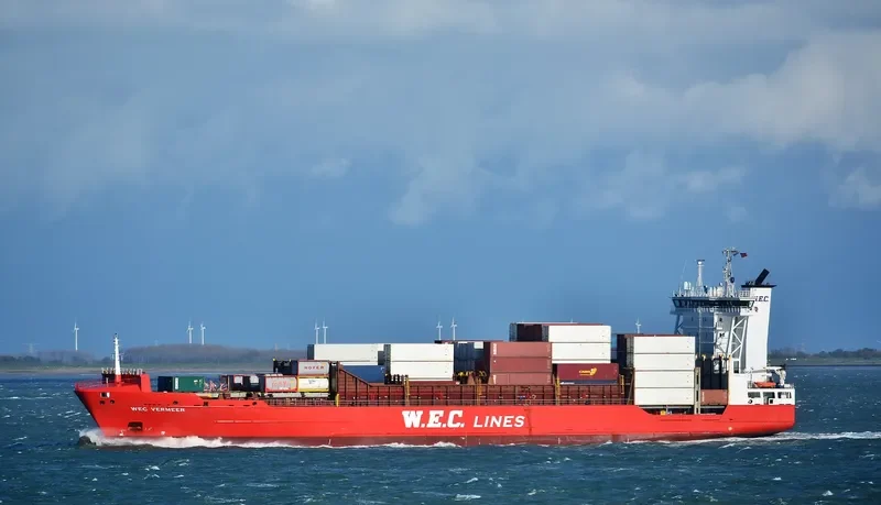 WEC VERMEER Container Ship IMO 9237371 photo 3