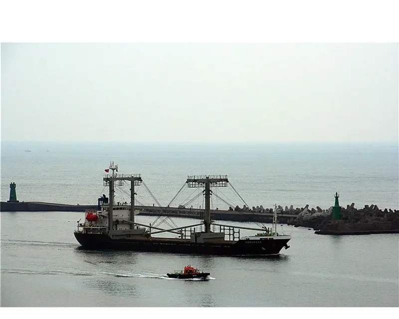 TORONEOS General Cargo IMO 9237400 photo 5