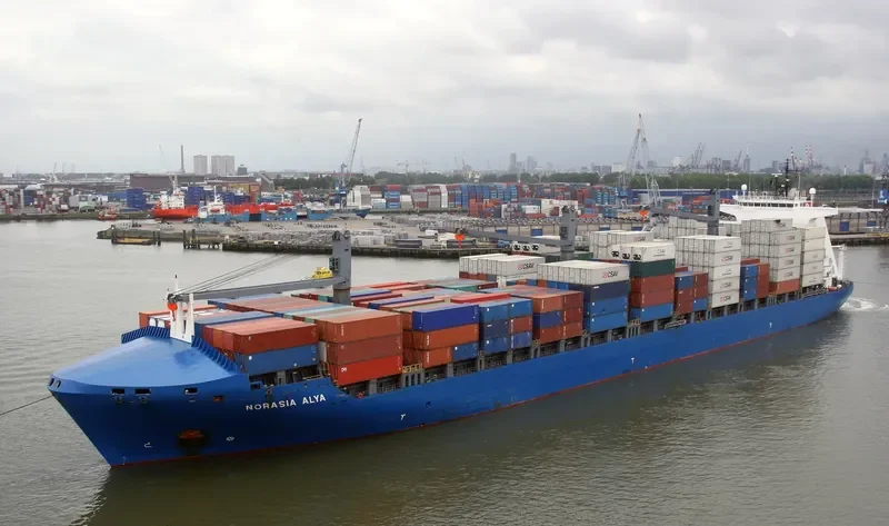 FESCO DALNEGORSK Container Ship IMO 9237486 photo 10