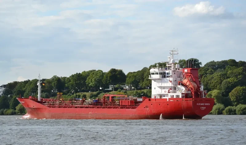 ELSE MARIE THERESA Tanker IMO 9237864 photo 6