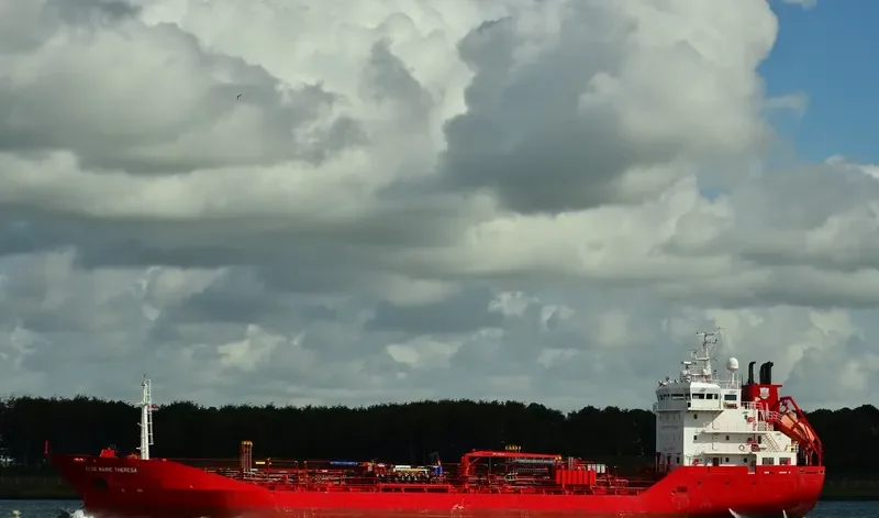 ELSE MARIE THERESA Tanker IMO 9237864 photo 9