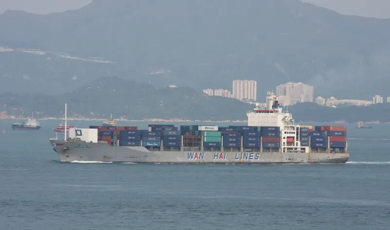 WAN HAI 302 Container Ship IMO 9238167 photo 2