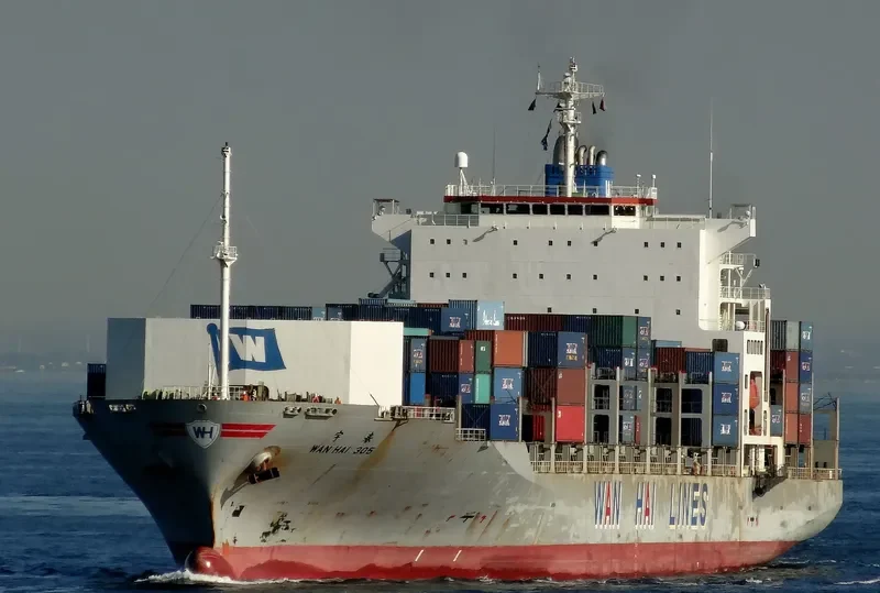 WAN HAI 305 Container Ship IMO 9238181 photo 9