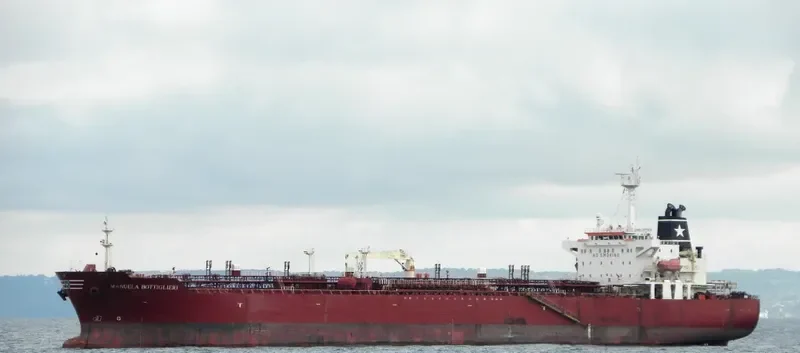 MANUELA BOTTIGLIERI Tanker IMO 9239472 photo 5