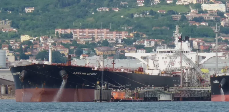 EVAGORAS Tanker IMO 9239484 photo 9
