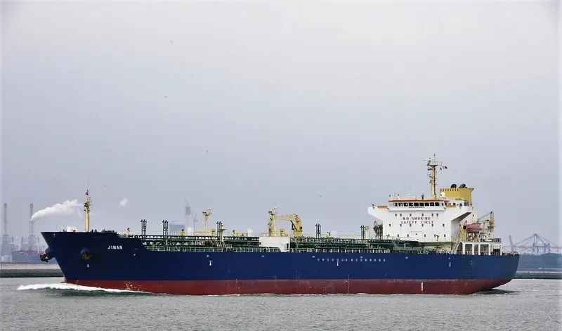 MATRIX S.ILU Tanker IMO 9239654 photo 8