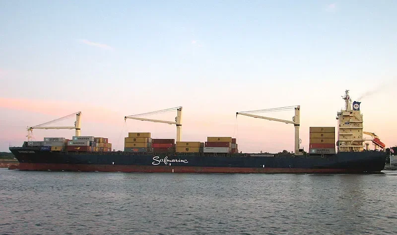 TG ATHENA Container Ship IMO 9239886 photo 4