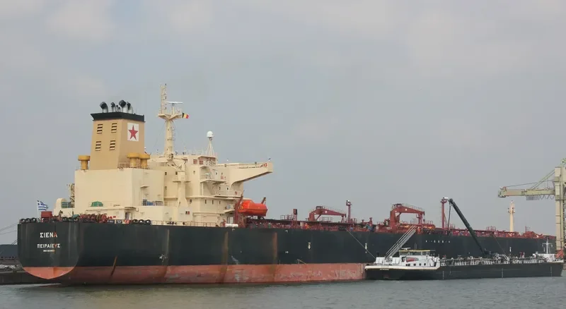 DESERT ROSE Tanker IMO 9239939 photo 2