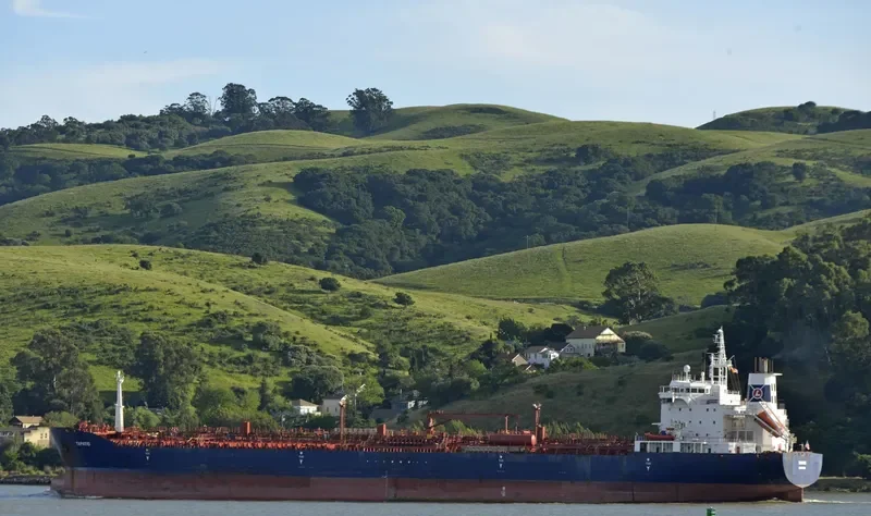ENDO BREEZE Tanker IMO 9239977
