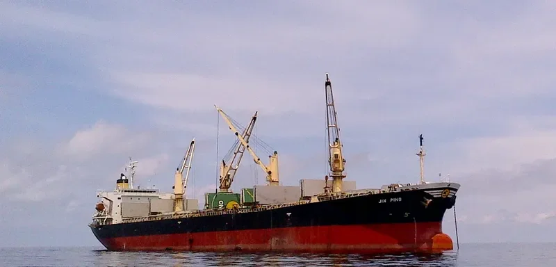 JIN PING Bulk Carrier IMO 9240079 photo 2