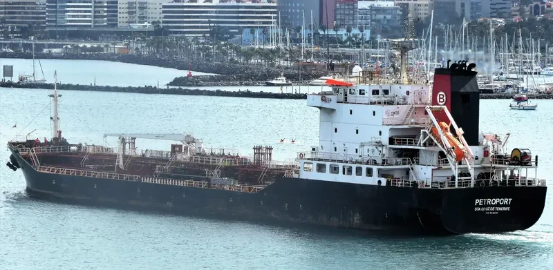 PETROPORT Tanker IMO 9240201 photo 2