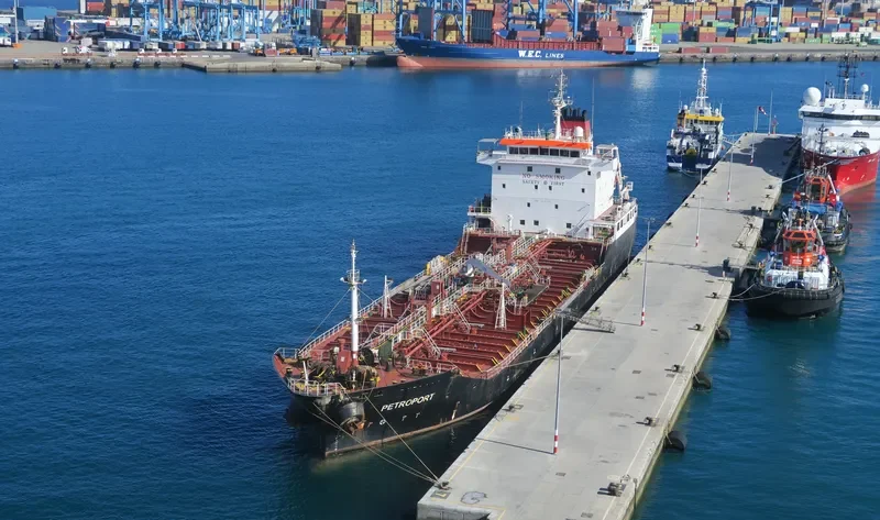 PETROPORT Tanker IMO 9240201 photo 4