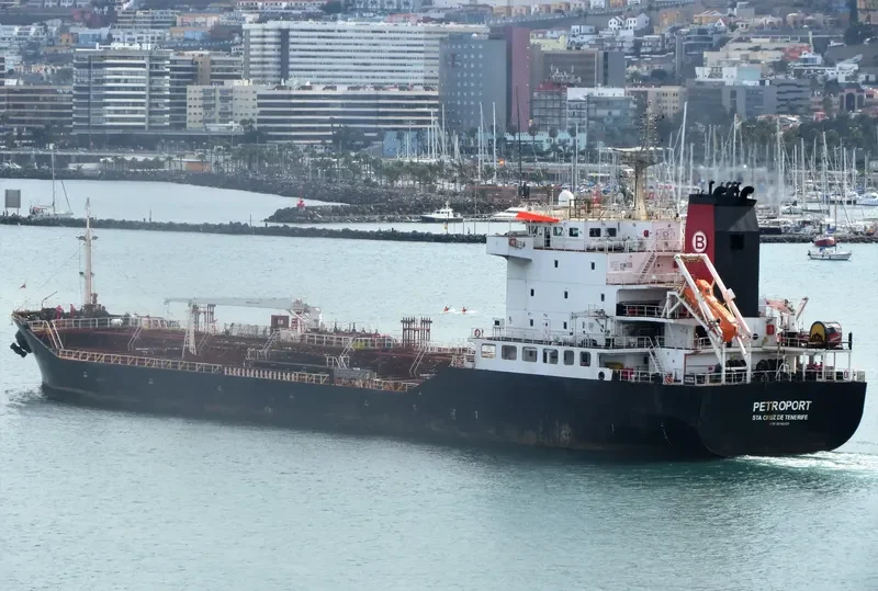 PETROPORT Tanker IMO 9240201 photo 5