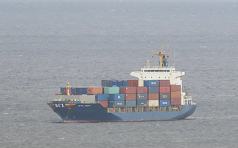 NITHI BHUM Container Ship IMO 9240469 photo 4