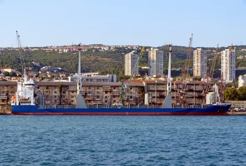 SMP ARKHANGELSK General Cargo IMO 9240550 photo 4