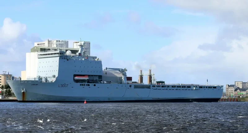 RFA LYME BAY General Cargo IMO 9240768 photo 3